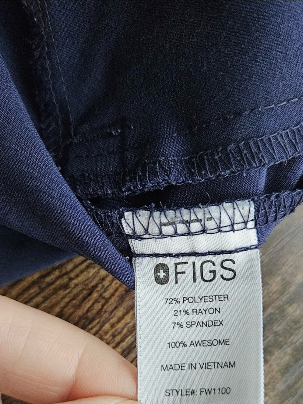 FIGS Scrub Set - Picture 2 of 5
